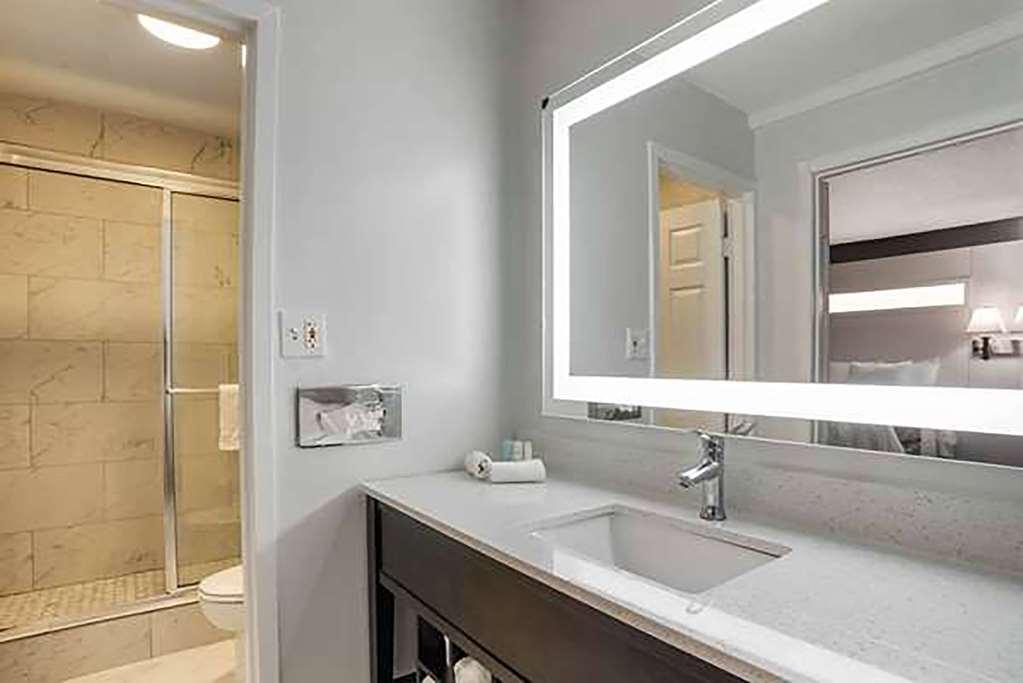 Baymont By Wyndham Montgomery Al Exterior foto