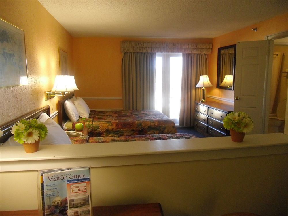 Baymont By Wyndham Montgomery Al Exterior foto